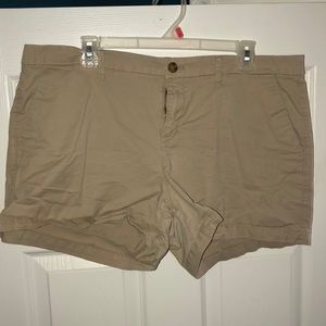 Tan Old Navy shorts!